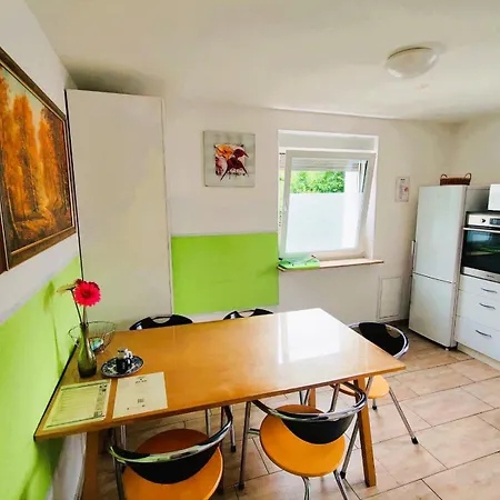 Gartenblick Zentral Und Komfortabel *