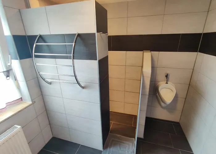 公寓 Gartenblick Zentral Und Komfortabel *